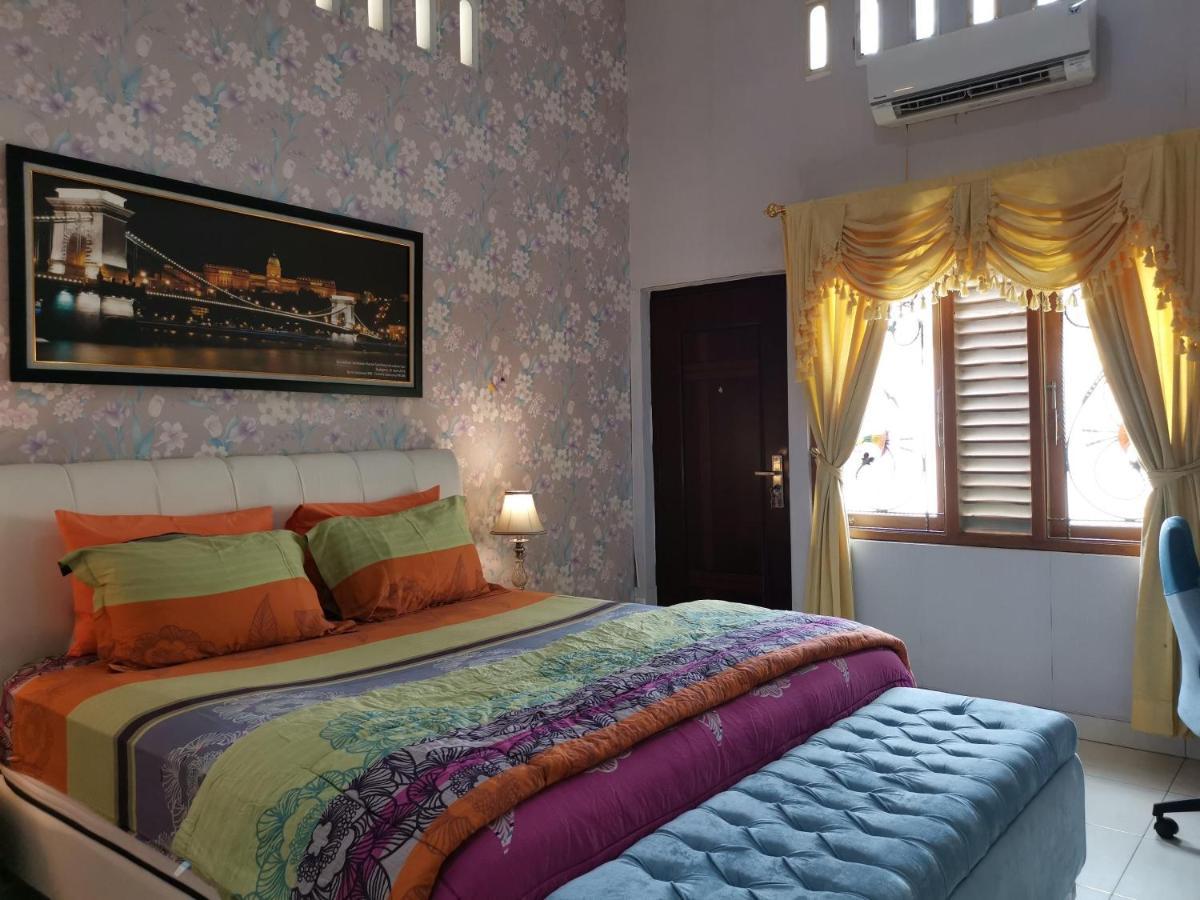 Nariska Suite Homestay Yogyakarta Exterior foto